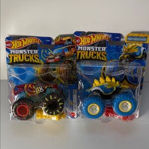 Hot Wheels Monster Trucks - Blue and Yellow Set